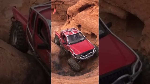 Toyota Hilux rock crawling | Toyota Hilux hill climbing | Hilux extreme off-roading |