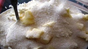 Творожная запеканка со смородиной