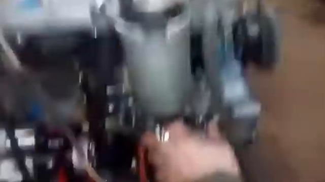 И снова запускаем НИССАН QD32ETI с мех ТНВД смотреть онлайн