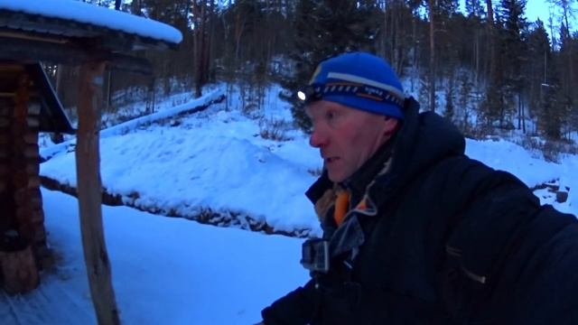 На снегоходе в зимний лес. Мороз. Ночь в зимовье. Снегоход Стелс Капитан. смотреть онлайн