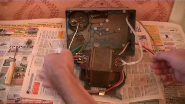 Как сделать простейшее зарядное устройство.