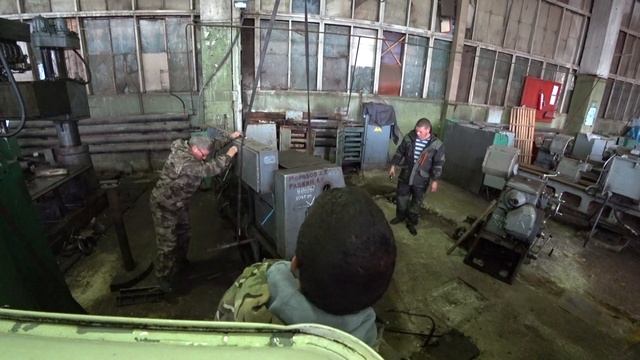 Два заказа по тяжелой , поднимаю токарный станок 1В62Г 2500кг, осилит ли Unic263? смотреть онлайн