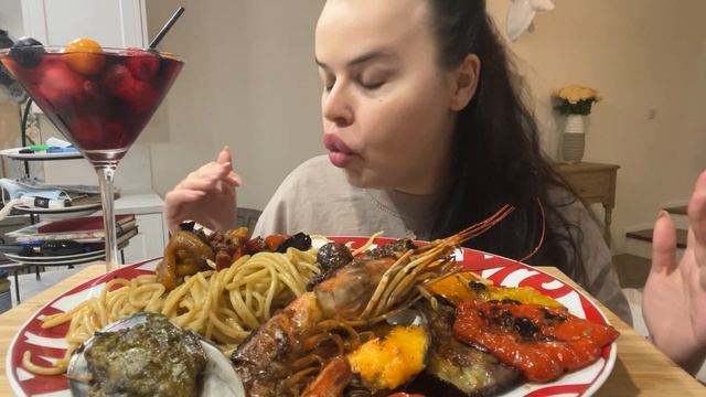 Мукбанг-?Паста?Лангустины?Мидии смотреть онлайн