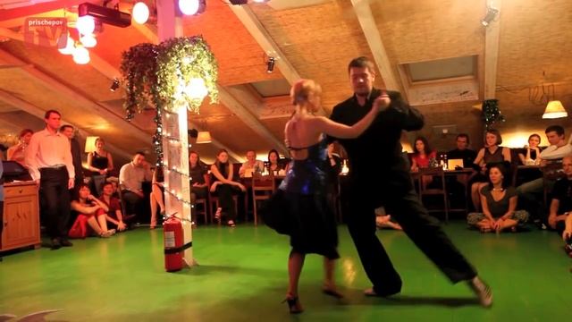 Vlad Chernyakov and Ekaterina Koptelova, Russia, Moscow, Milonga "Na Cherdake" 20.12.2010 смотреть онлайн