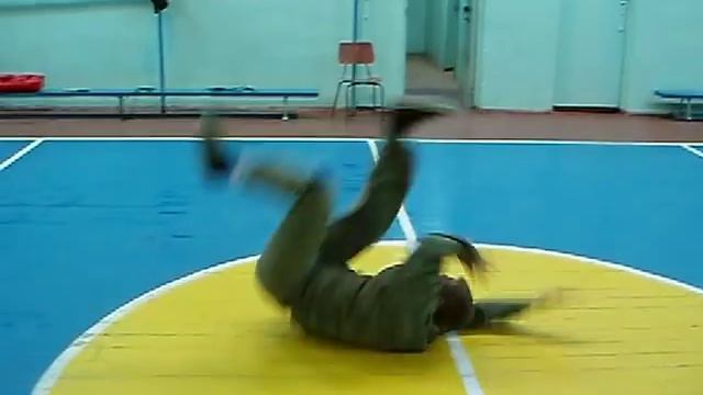 Кувырок в рамке стиль Кадочникова