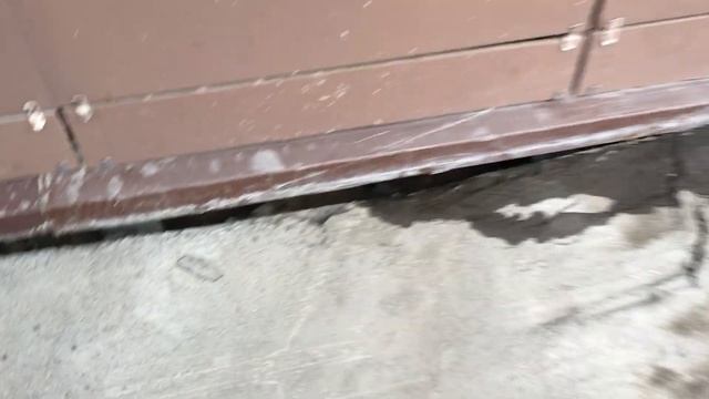 ❌  ПРОСЕДАНИЕ  ОТМОСТКИ  У  5  ПОДЪЕЗДА  ВЕДЁТ К ПОДТОПЛЕНИЮ  И  РАЗРУШЕНИЮ ФУНДАМЕНТА МКД44