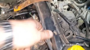 Как "кулибины" закрепили патрубок наддува на Opel Vivaro 2.0d