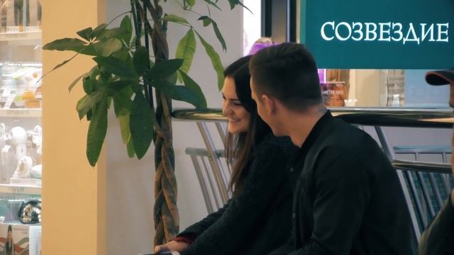 Помощь друга при знакомстве с девушками / ПИКАП пранк смотреть онлайн