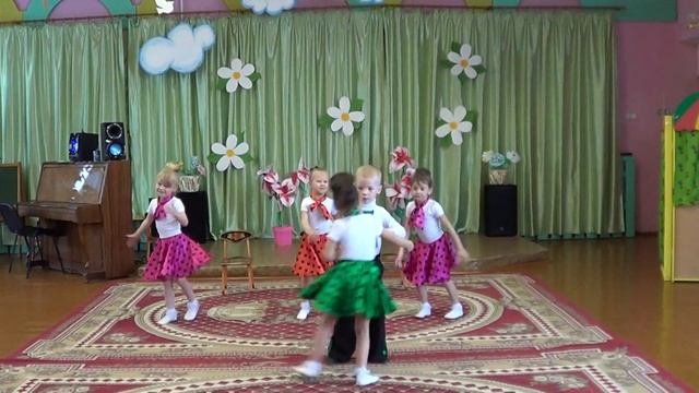 МДОУ "Детский сад №47 д.Вахрушево"   Танец «Весёлый твист»