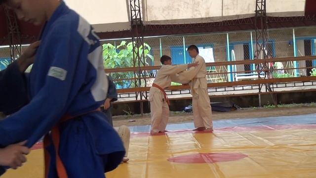 Кушнирук Святослав. Okuri ashi barai. Летние сборы. Каролино-Бугаз. База "Шурави" 7 июля 2016. смотреть онлайн