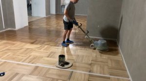 Циклевка паркета, нанесение тонирующего масла и финишное покрытие маслом с твёрдым воском
