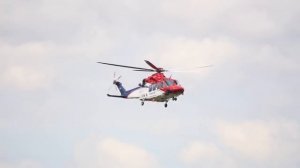 Вертолет взлетает не вращая лопастями