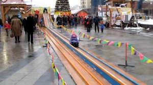 Рождественские катания детей с горок + Новогодняя ёлка