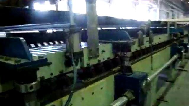 Работа линии для производства гофрокартона