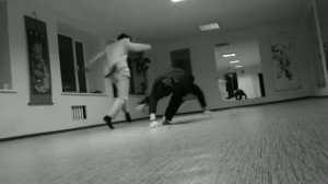 Капоэйра в смокингах.LeLeka Capoeira.Капоэйра в Киеве :)