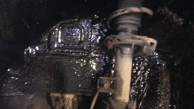 Штатная звукоизоляция арок колес нередко имеет погрешности. Обесшумливание на примере Kia Sportage. смотреть онлайн