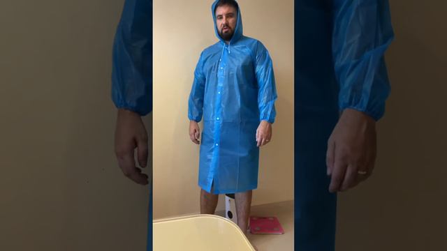 Проверка образца дождевика #бизнесскитаем #товарыизкитая #бизнеснамаркетплейсах #дождевик #товар #я