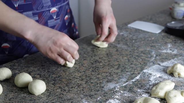 How to make SOFT & FLUFFY dinner rolls! (Quickest method)