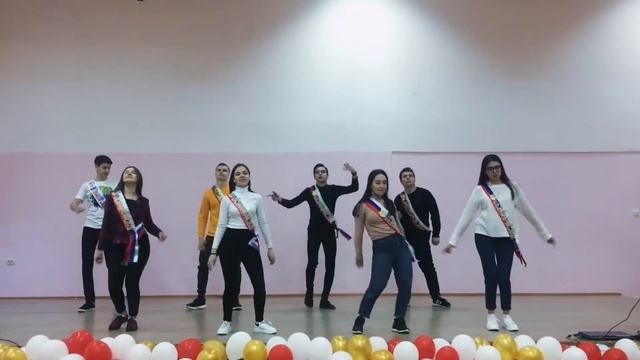 Поздравление от выпускников 2019 года смотреть онлайн