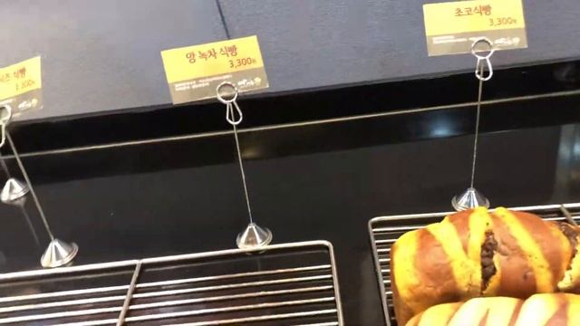 KOREAN BUNS !!! Булочная кафе в корее!!! 식빵 집!!! смотреть онлайн