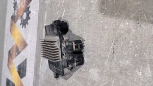 30158 Блок управления вентилятором Toyota Camry V40 / V50 / Highlander / Lexus ES / GS