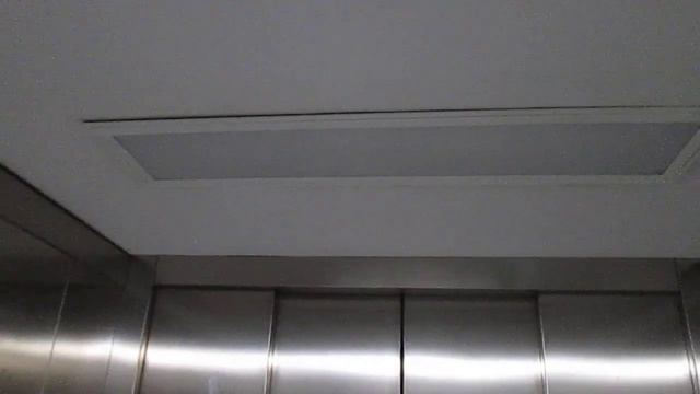 Montacarichi/Freight lift Falconi @ Coop supermarket, Viganello Switzerland смотреть онлайн