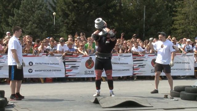 Михаил Шивляков. Новый мировой рекорд. День города Омска 2014 смотреть онлайн