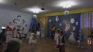 танец "Шишки-елки",Д/с № 41 "Пингвинчик", г.Верхняя Салда