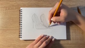 Как нарисовать туфли карандашом | Рисунок для начинающих поэтапно
