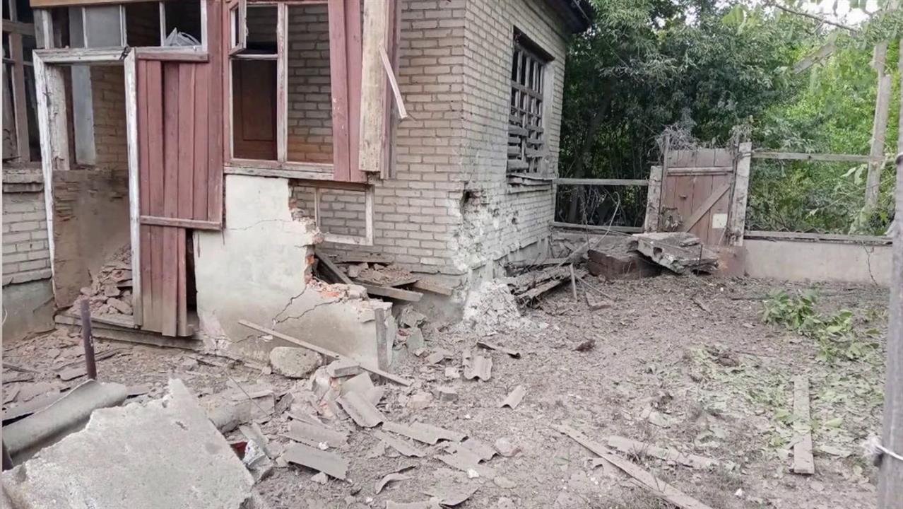 Украинские националисты не перестают терроризировать мирных жителей Донбасса