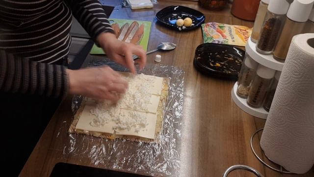 Rollen mit Lachs Ролл мимоза смотреть онлайн