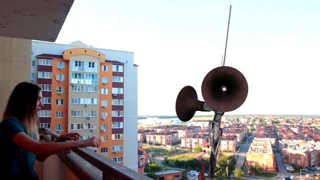 A short piece from the new video about Siren Head/सायरन हेड के बारे में नए वीडियो की एक छोटी क्लिप смотреть онлайн