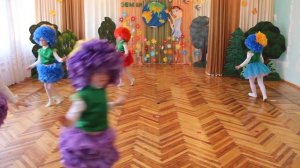 Танец цветов-2. ДОУ №8 "Малыш", г.Шахтёрск