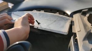 Как разобрать щиток приборов Toyota Previa.