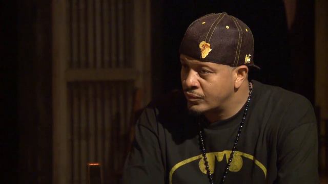 Holly Marie Kay interviews Chali 2na from Jurassic 5 before he rocks Agave in Avon, Colorado! смотреть онлайн