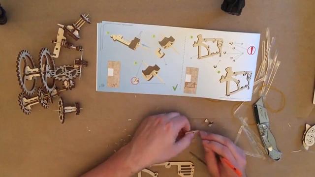 Полная сборка механического трактора Ugears в ускоренном режиме смотреть онлайн