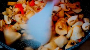 Лапша удон с грибами. Быстрый и вкусный ужин!