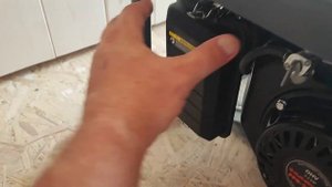 Запуск бензинового генератора Carver PPG-3900AE с ключа и вручную