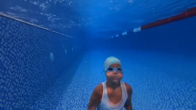 Школа плавания AQUATRON для детей и взрослых смотреть онлайн