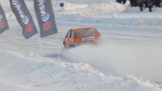Ледовая гонка на автодроме "Иртыш" смотреть онлайн