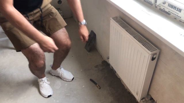 Подробный обзор чернового этапа ремонта квартиры в Сочи ЖК Министерские озера, укладка керамогранит смотреть онлайн