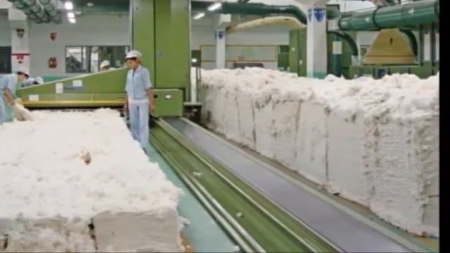 " КАК И ИЗ ЧЕГО ДЕЛАЮТ ТКАНЬ?"- Ответ на познавательный вопрос детей. смотреть онлайн