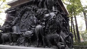 Летний сад.Памятник И.А.Крылову