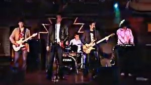 Сняв гитару с плеч, 9 район