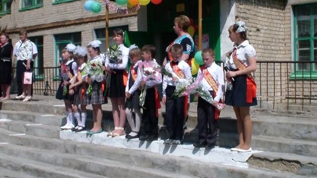 Выступление выпускников начальной школы