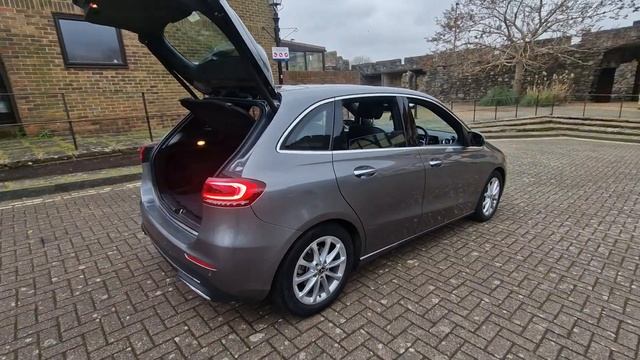 Vehicle walk around: 2019 Mercedes B Class Premium Plus смотреть онлайн