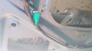 Демонтаж шумоизоляции с крышки багажника Toyota Sienna 2018