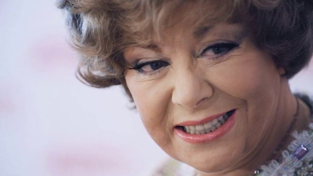 Без парика и косметики: сеть ужаснули фото ЭДИТЫ ПЬЕХИ  Такого вы ещё не видели