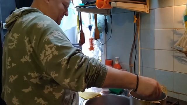 самый простой способ замариновать яйца или маринованные яйца динозавров