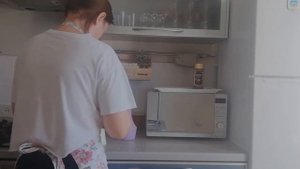 Огромный пес в квартире - это кошмар!!! Будничная уборка квартиры